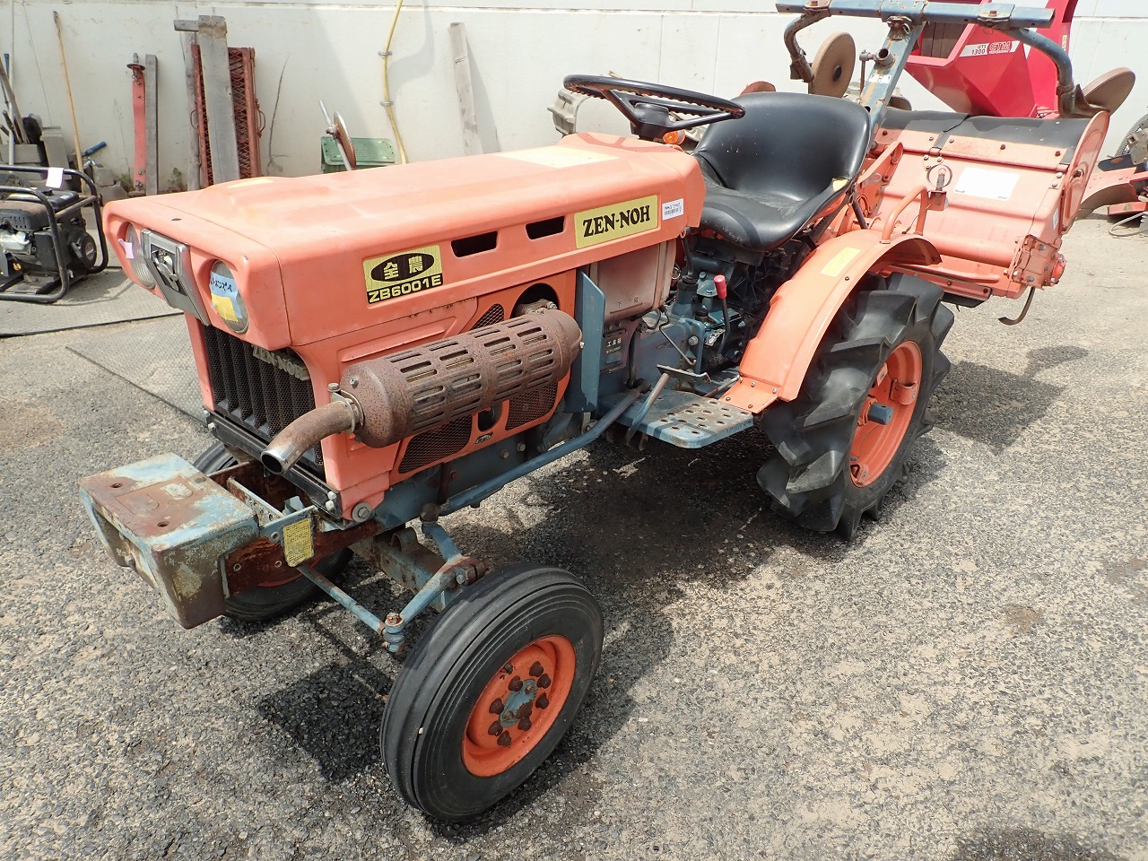Tractors KUBOTA B6001S - FARM MART
