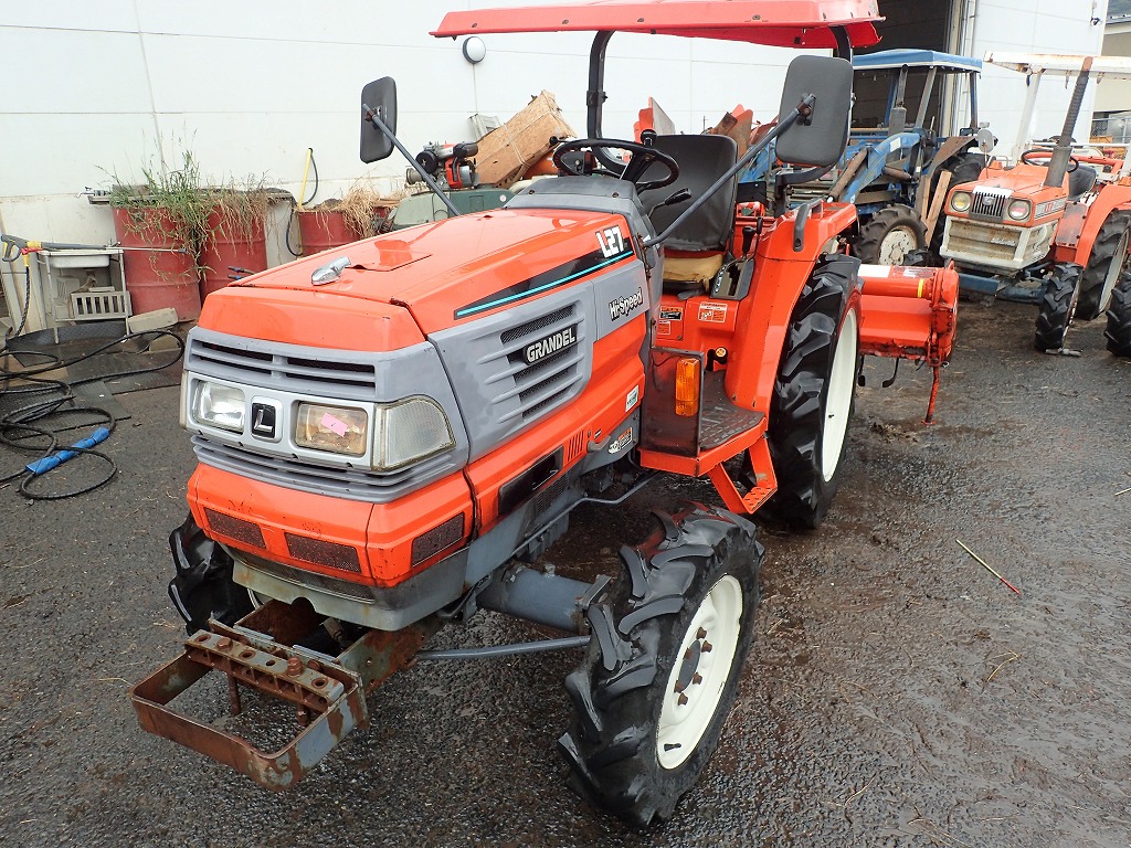 Tractors KUBOTA L27 - FARM MART
