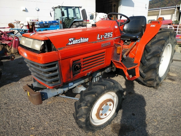 Tractors KUBOTA L1-295D - FARM MART