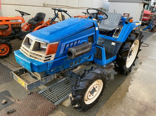 Tractors ISEKI TU220F - FARM MART