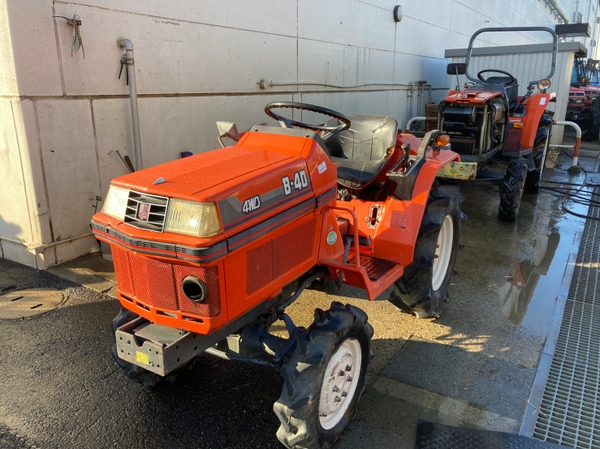 Tractors KUBOTA B-40 - FARM MART