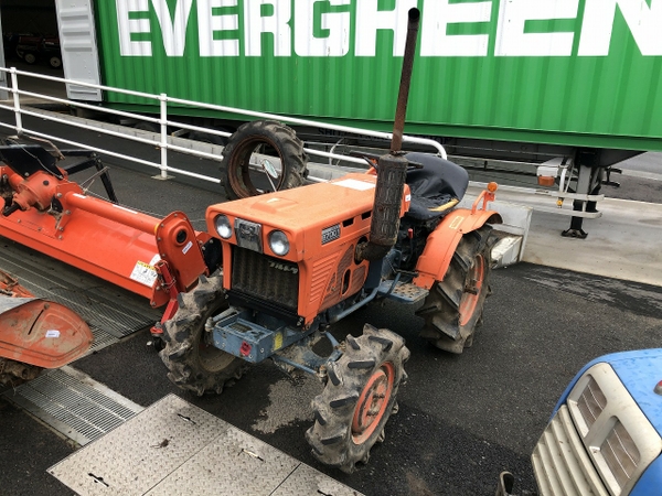 Tractors KUBOTA B7001D - FARM MART