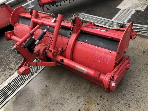 MITSUBISHI 稲刈機 6条刈の98馬力クボタコンバインER698メーカーに整備しました。 ⚙ 中古