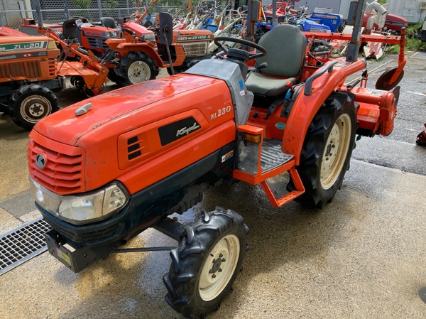 KUBOTA KL230 - FARM MART