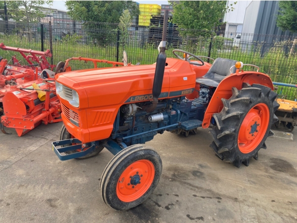 Tractors KUBOTA L2600S - FARM MART