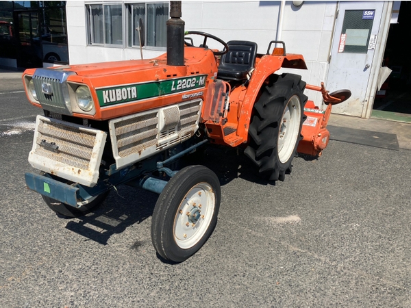 Tractors KUBOTA L2202M - FARM MART