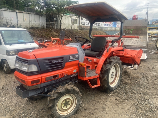 Tractors KUBOTA GL221 - FARM MART