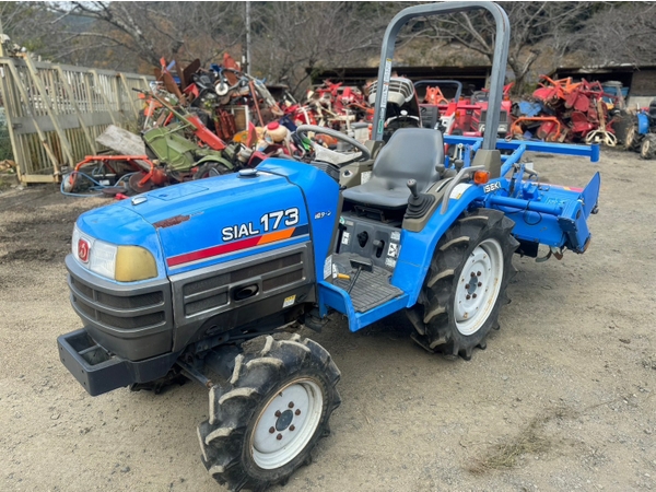 イセキ ISEKI トラクター SIAL 173 TF173F-WX 814時間 17馬力 4WD バックアップ 自動水平/深耕　PTO 正転逆転 イセキ ISEKI トラクター SIAL 173 4WD 17馬力 814時間 - メルカリ