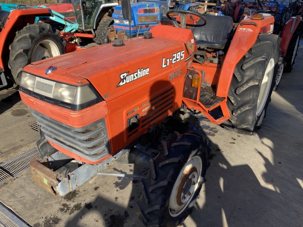 Tractors KUBOTA L1-295D - FARM MART