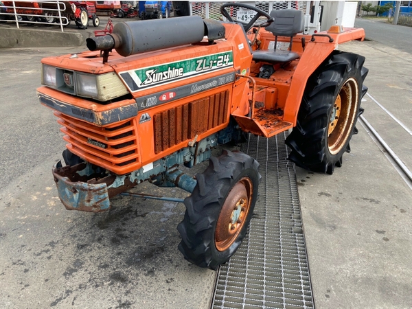 Tractors KUBOTA ZL1-245 - FARM MART