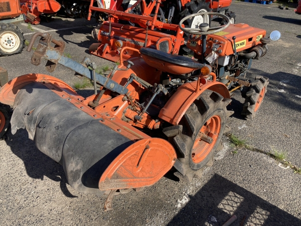 Tractors KUBOTA B5000 FARM MART