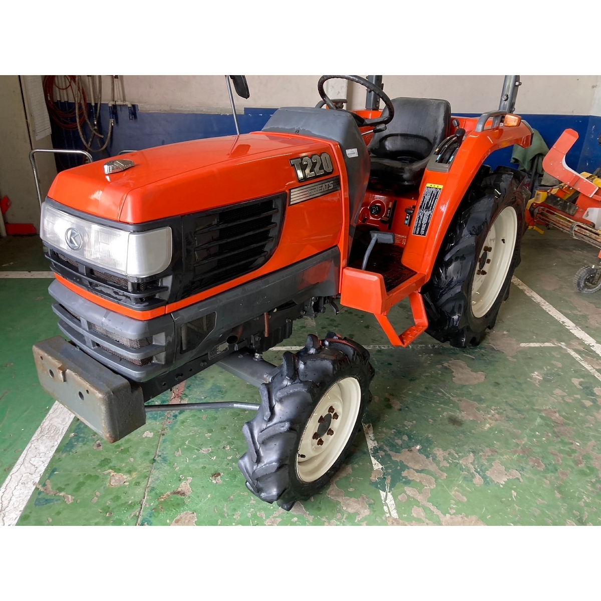 Tractors KUBOTA T220 - FARM MART