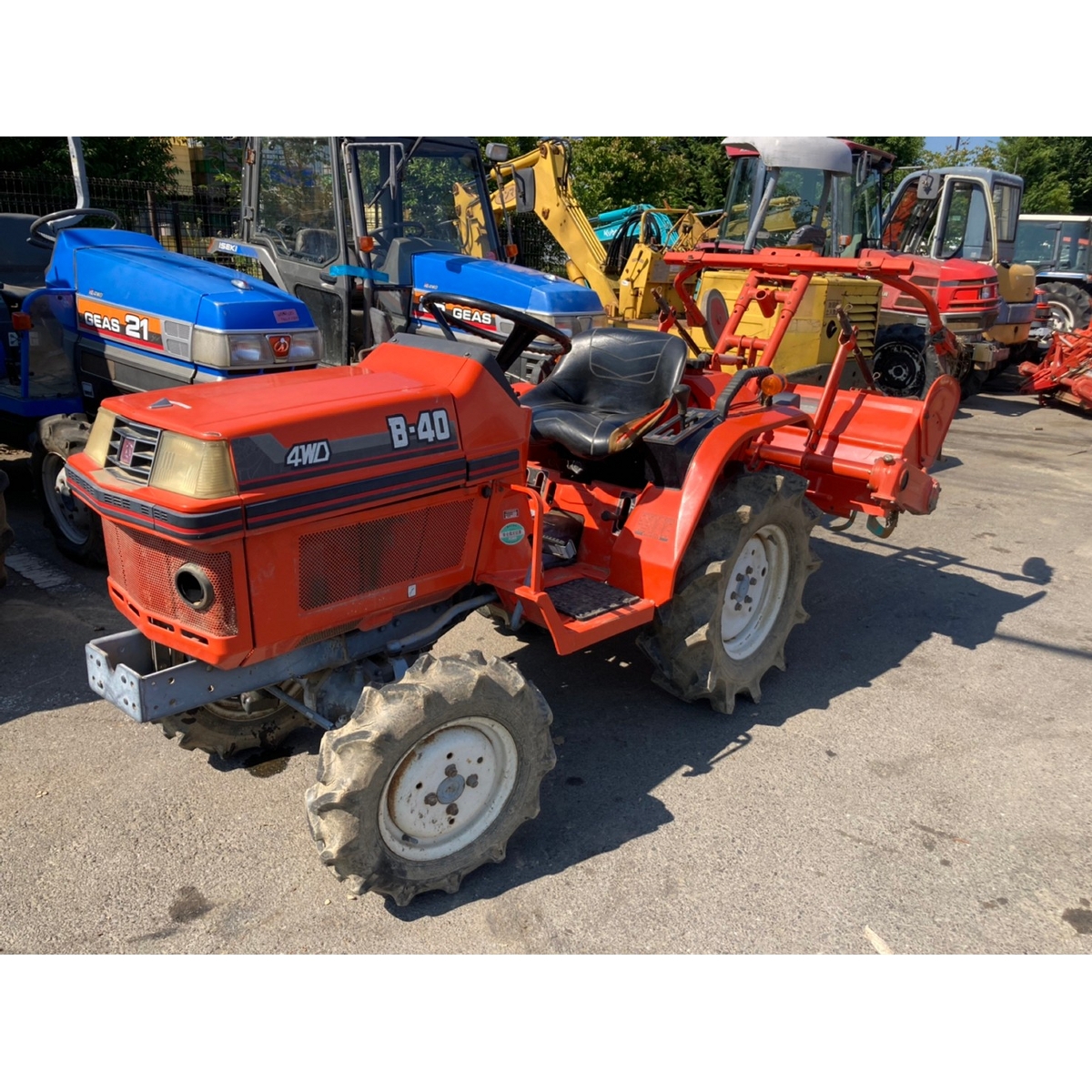 Tractors KUBOTA B40 - FARM MART