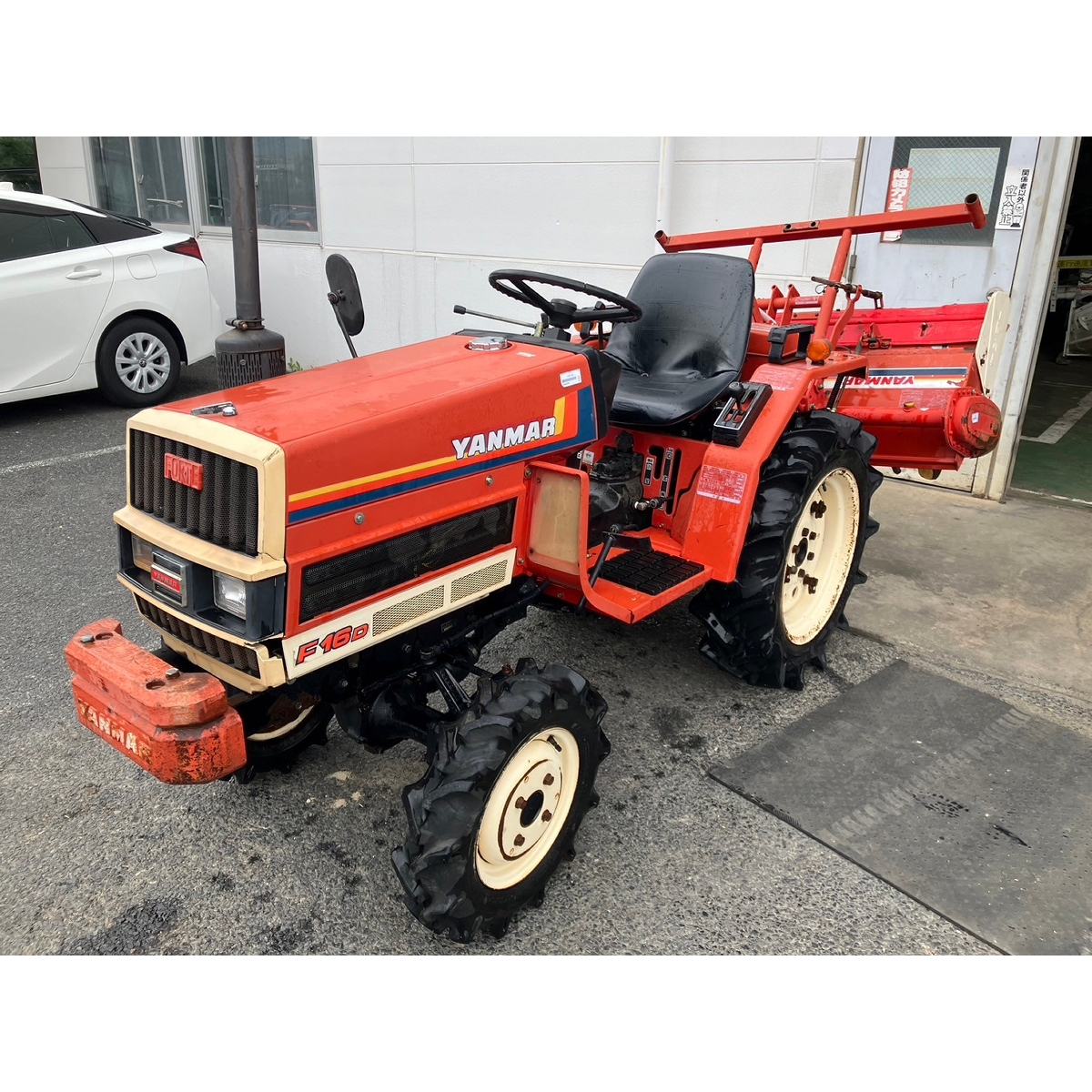【SOLD OUT】ヤンマー　トラクター　F16D　571時間　4WD　ハロー付 Tractors YANMAR F16D - FARM MART