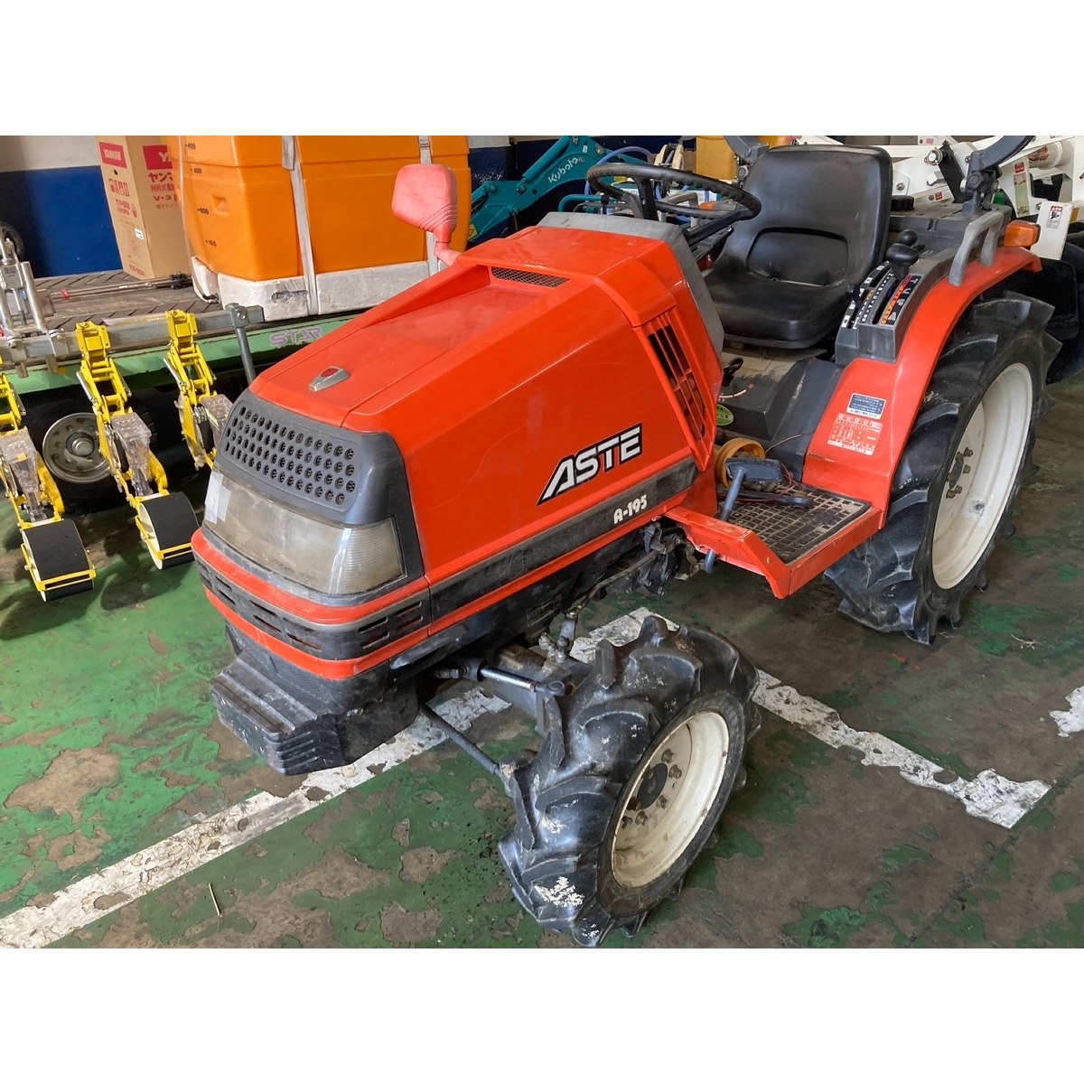 Tractors KUBOTA A195 - FARM MART