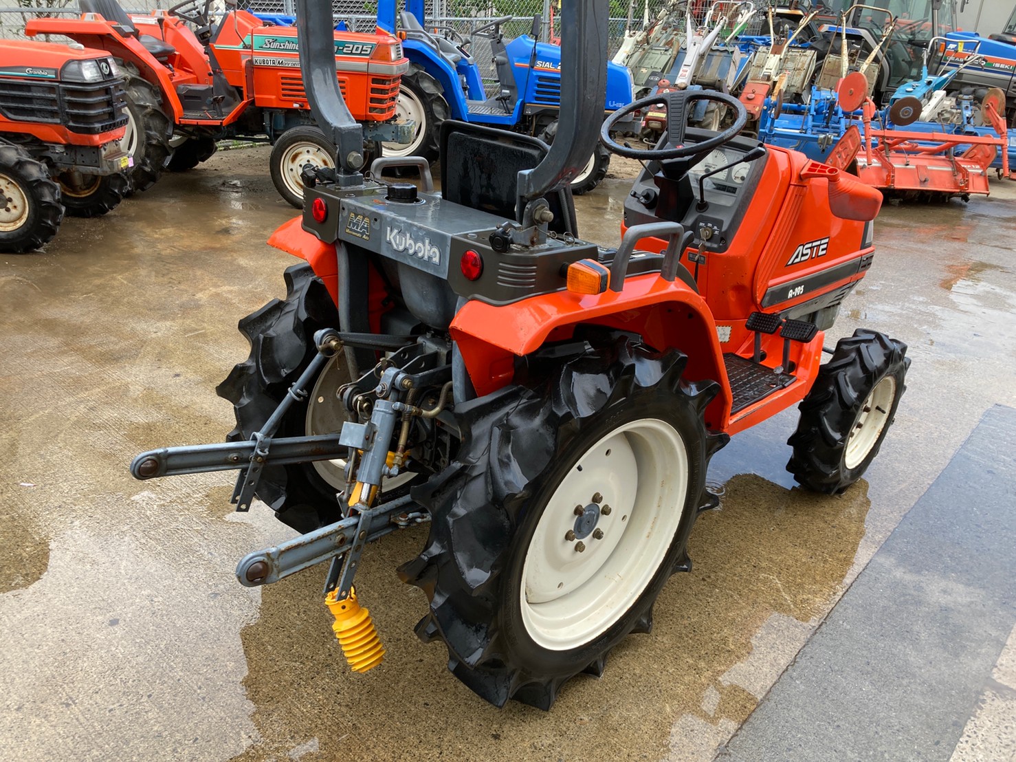 Tractors KUBOTA A195 - FARM MART