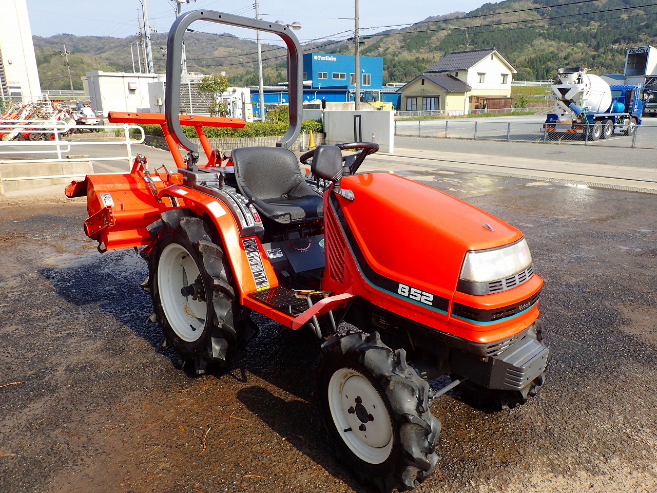 Tractors KUBOTA B52 - FARM MART
