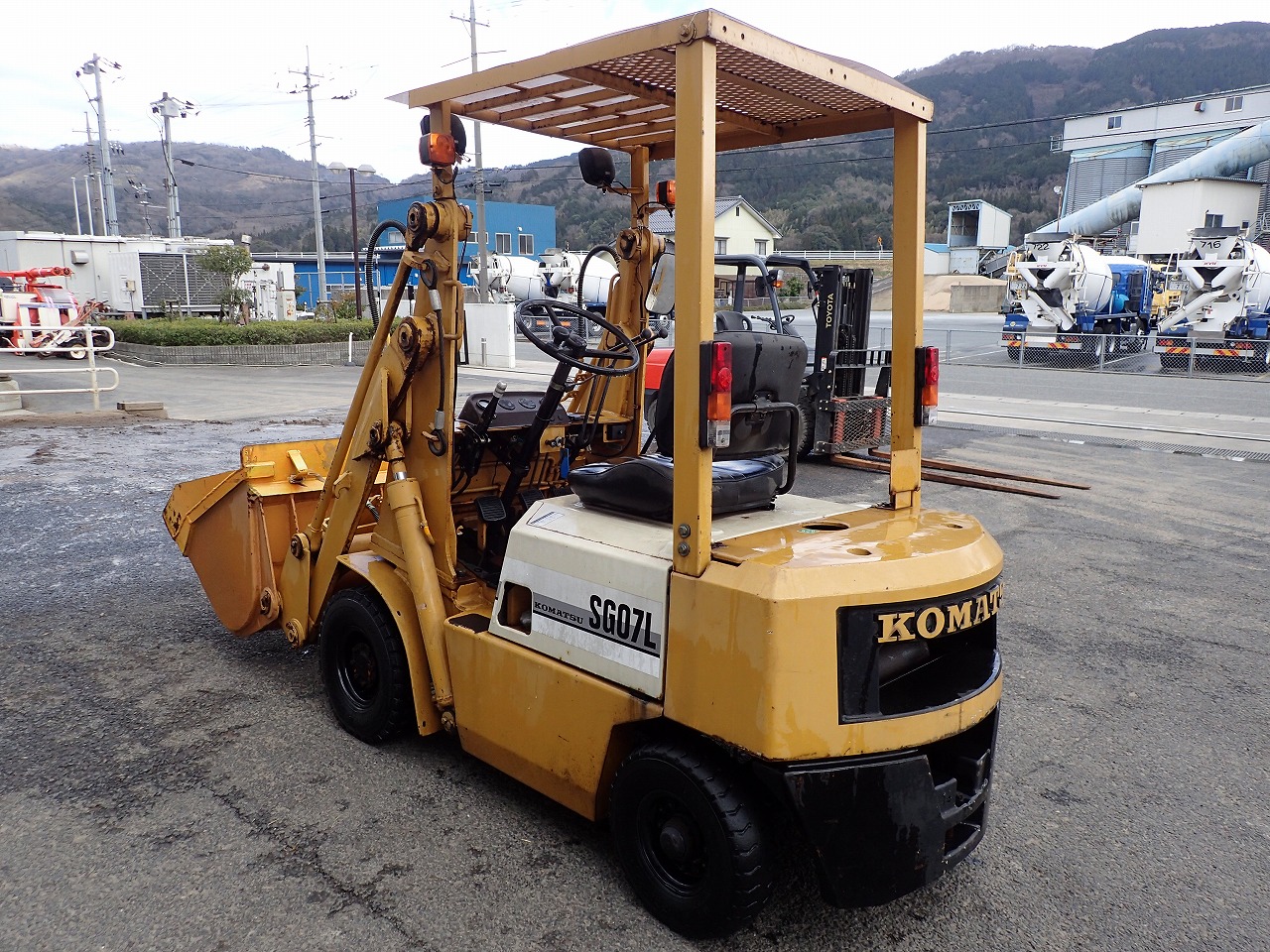 Forklifts & Construction Machinery KOMATSU SG07L-2 - FARM MART