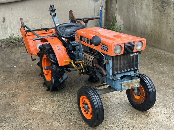 Tractors KUBOTA B6000S FARM MART