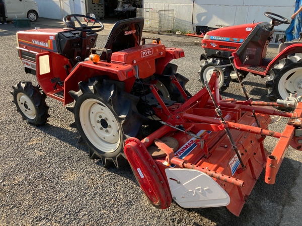 ヤンマー、Yanmar F15Dトラクター ロータリー付き ヤンマー、Yanmar