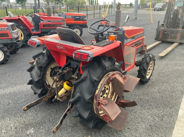 ヤンマー トラクター F20D ローダー 除雪車 4WD 農機具ロータリー