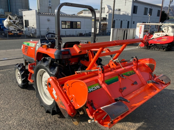 Tractors HITACHI NZ235 - FARM MART