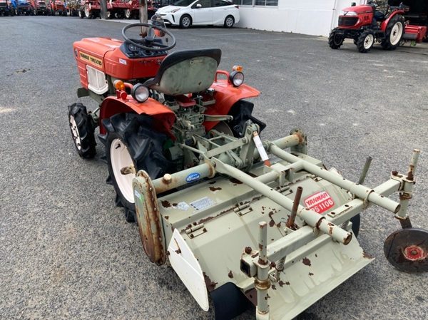 ヤンマー YM1301D ディーゼルトラクター Tractors YANMAR YM1301D - FARM MART