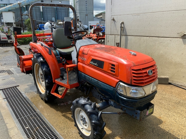 KUBOTA KL230 - FARM MART