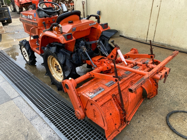 Tractors KUBOTA B-40 - FARM MART