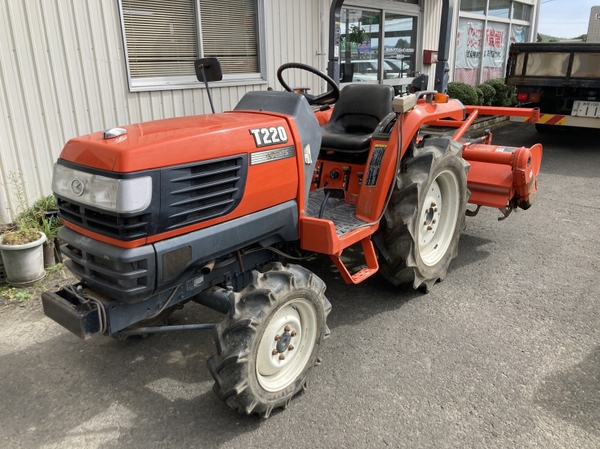 Tractors KUBOTA T220 - FARM MART