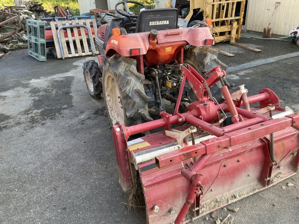 Tractors SHIBAURA P185F - FARM MART
