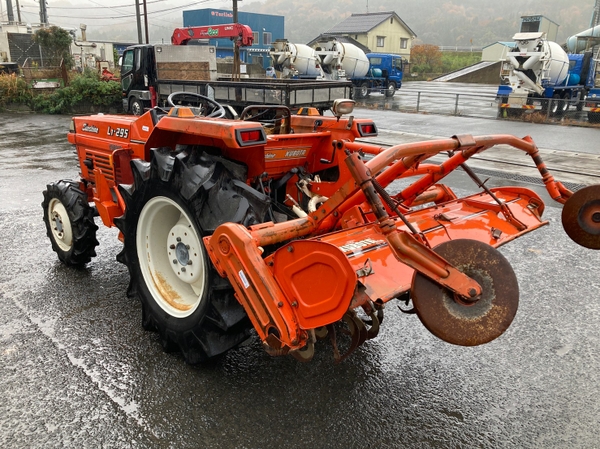 Tractors KUBOTA L1-295D - FARM MART