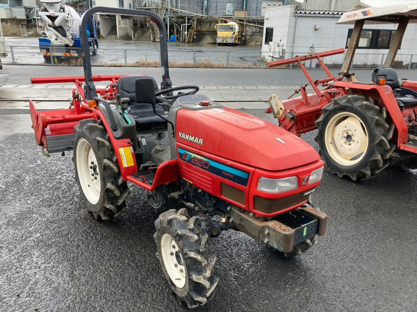 Yanmar F220 トラクター 赤 Yanmar F220 トラクター 赤 ヤンマー 中古トラクター F200の詳細