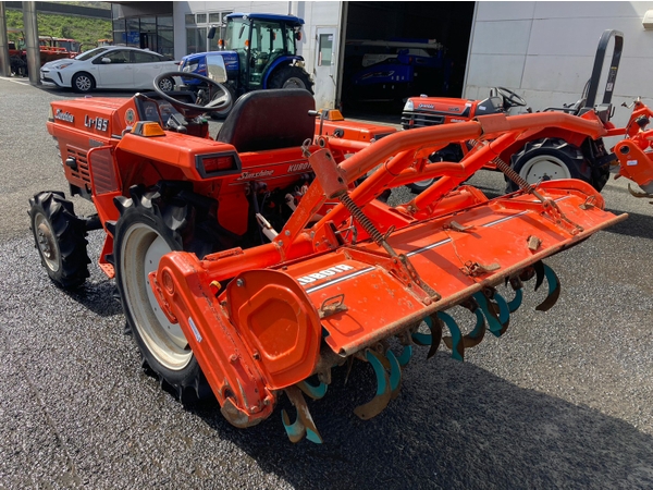 Tractors KUBOTA L1-195 - FARM MART