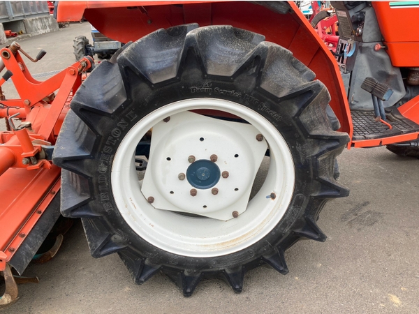 Tractors KUBOTA L1-245 - FARM MART