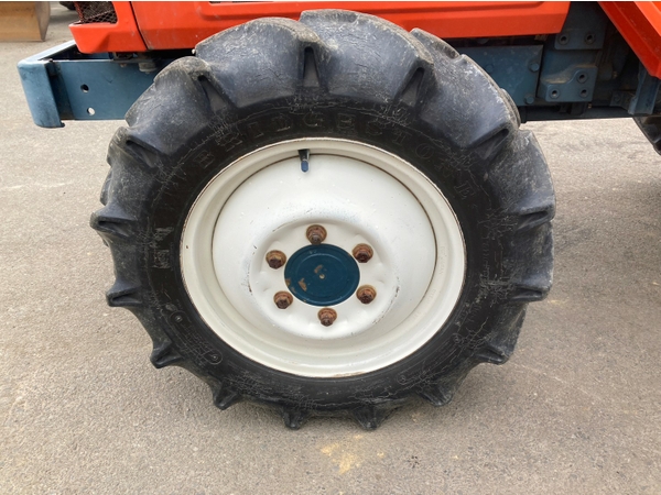 Tractors KUBOTA L1-245 - FARM MART