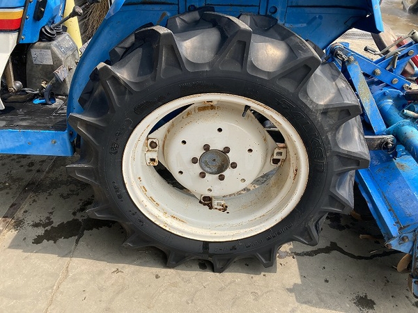 MITSUBISHI MT2000 青色トラクター二駆‼️ MITSUBISHI MT2000 青色トラクター二駆‼️ Tractors MITSUBISHI