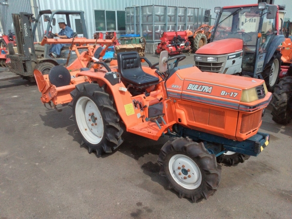 Tractors KUBOTA B1-17D - FARM MART