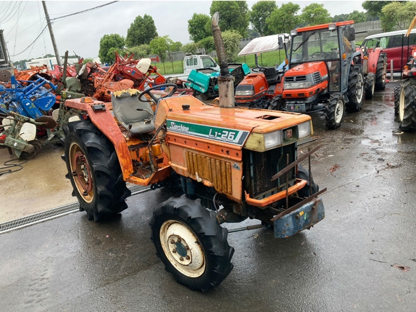 Tractors KUBOTA L1-26D - FARM MART