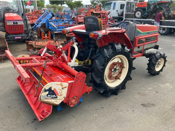 【SOLD OUT】ヤンマ トラクター FX215D 21馬力 パワステ 4WD Tractors YANMAR FX215D - FARM MART