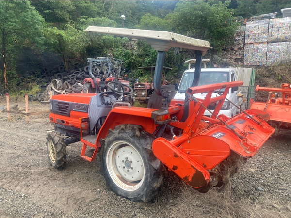 Tractors KUBOTA GL221 - FARM MART