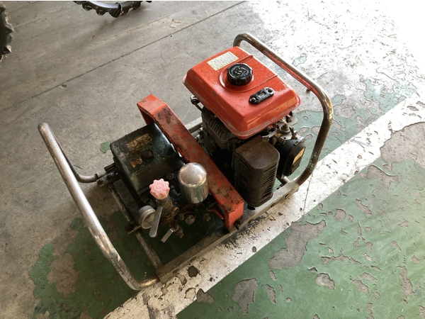 【O-1083】三菱 MITSUBISHI エンジン G510L 噴動機 携行缶 O-1083】三菱 MITSUBISHI エンジン G510L 噴動機 携行缶 2025年最新