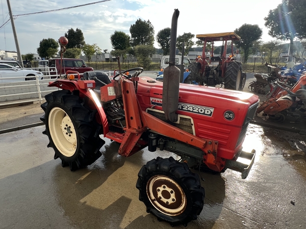 Tractors YANMAR YM2420D - FARM MART