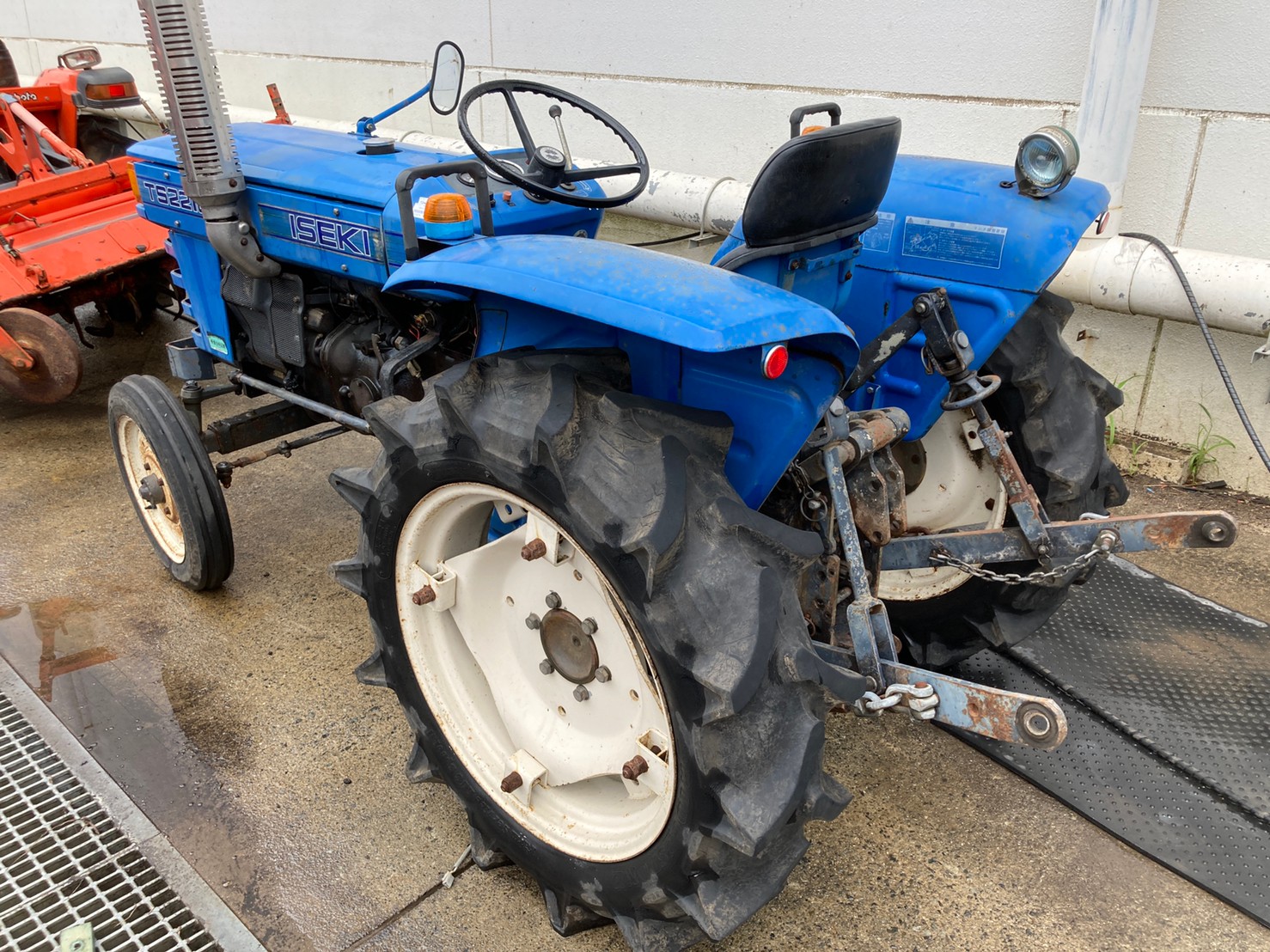 Tractors ISEKI TS2210S - FARM MART
