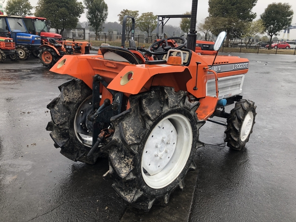 Tractors KUBOTA L2002DT - FARM MART