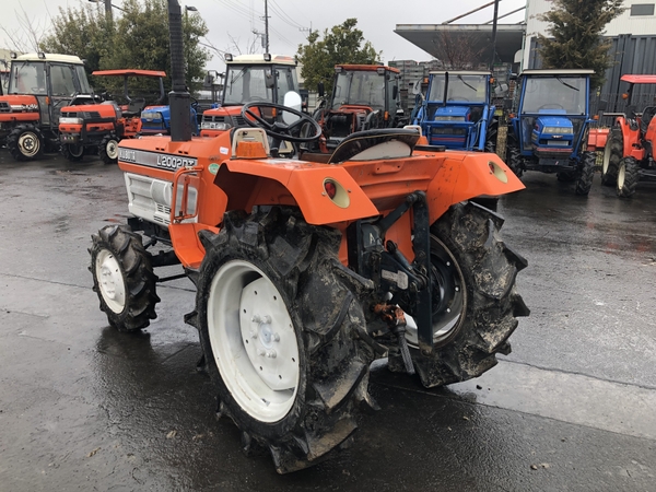 Tractors KUBOTA L2002DT - FARM MART