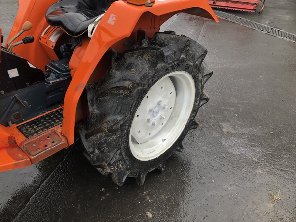 Tractors KUBOTA L2002DT - FARM MART