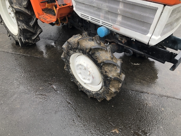 Tractors KUBOTA L2002DT - FARM MART