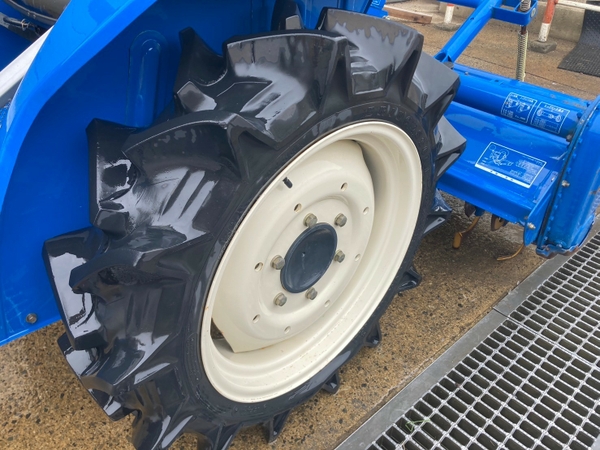 Iseki TU1700 | Utility Tractors | MachineFinder