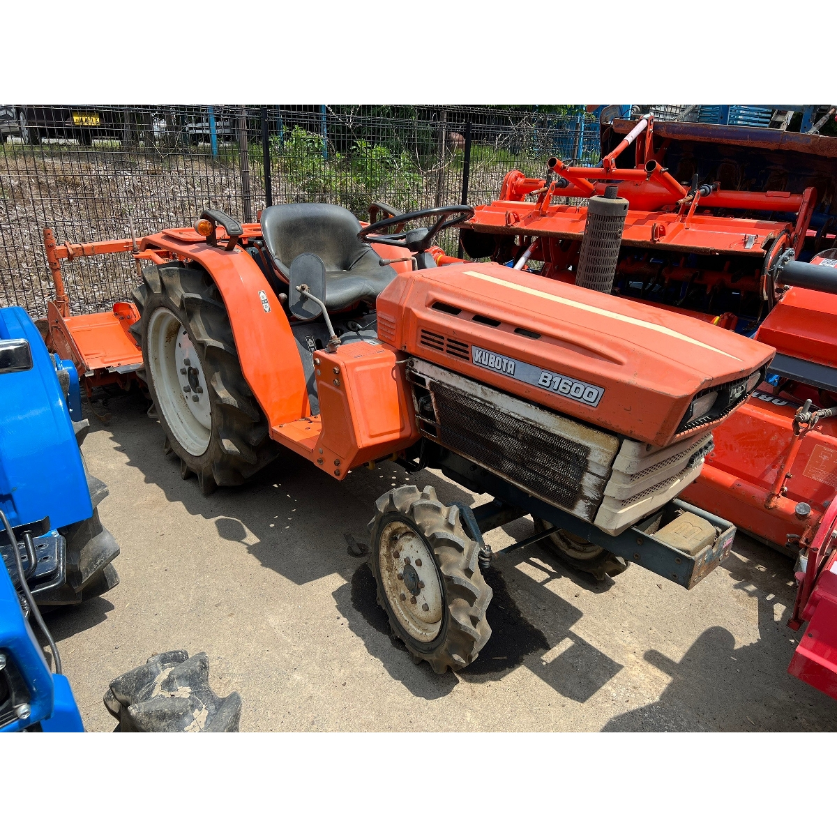 Tractors KUBOTA B1600 - FARM MART